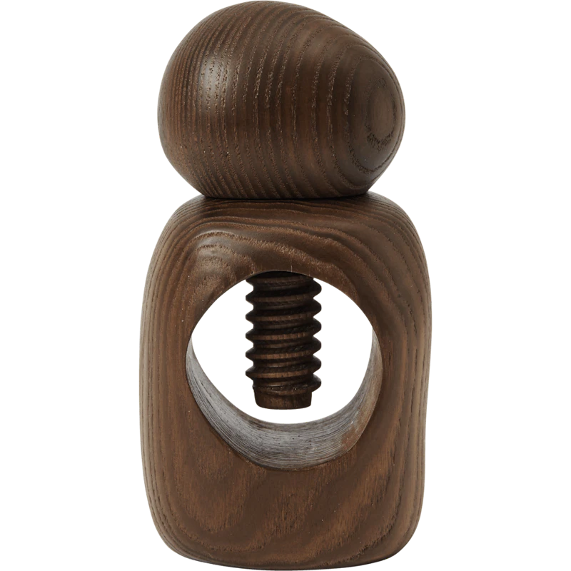 Cairn Pähkinänsärkijä, Tummanruskea