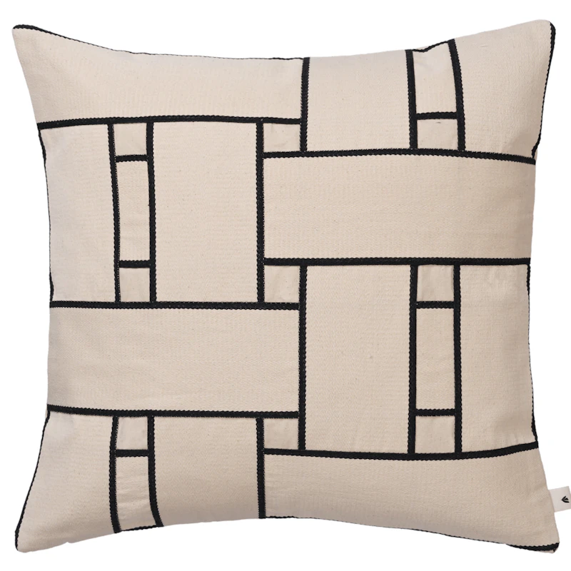 Lattice Offset Tyynynpäällinen 50x50 cm, Luonnonvalkoinen/Musta