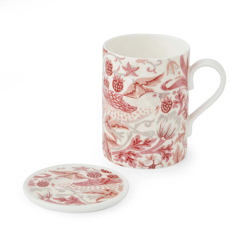 William Morris & Co Muki + lasialustat, Strawberry Thief / Madder